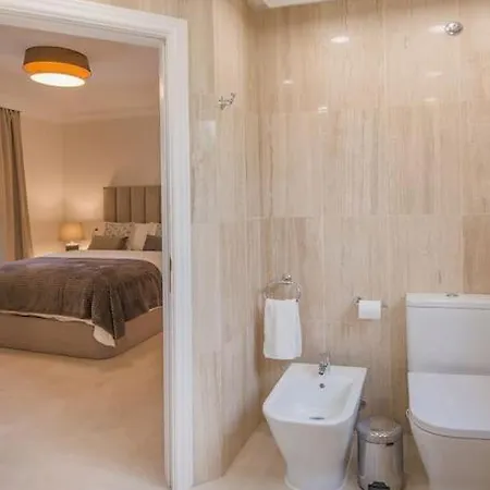 19 Duquesa Del Duque 3 Bedrooms Villa *