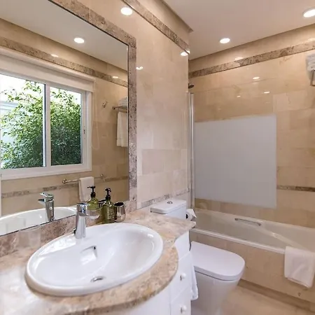 19 Duquesa Del Duque 3 Bedrooms Villa Costa Adeje (Tenerife)