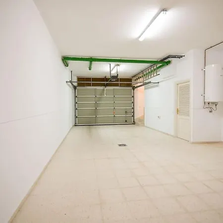 Villa 19 Duquesa Del Duque 3 Bedrooms *